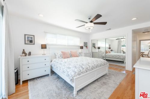 4866 Haskell Ave, Van Nuys CA  91436-1627 exterior