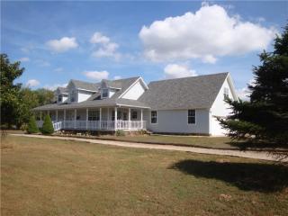 436 Spring Park Ln, Fayetteville, AR 72703-9786
