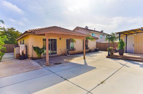 229 Woodlake St, Lake Elsinore CA  92530-1891 exterior