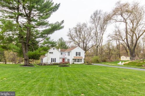 266 Friendship Dr, Paoli, PA 19301-1205