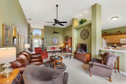 228 Ridge View Dr, Davenport, FL 33837-5568