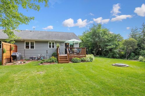 5044 Expo Dr, Manitowoc, WI 54220-8368