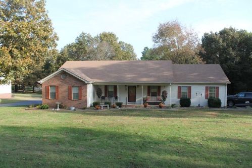 766 Gary Ln, Hopkinsville, KY 42240-9391