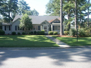 621 Hayes St, Ahoskie, NC 27910-2560