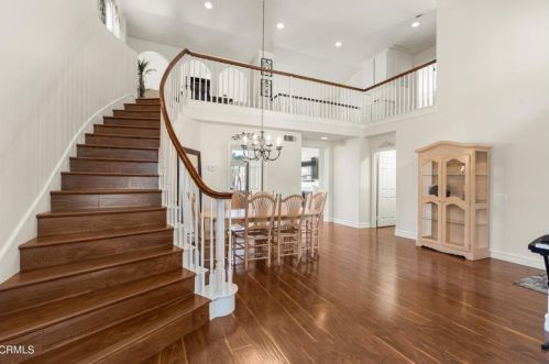 815 Vista Grande Dr, Santa Paula CA  93060-1335 exterior