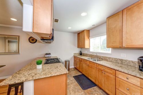 4255 Petaluma Ave, Lakewood CA  90713-3322 exterior