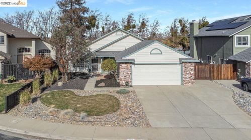 906 Weibel Cir, Oakley, CA 94561-3038
