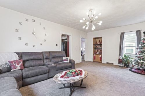 637 Cleveland Ave, Marion OH  43302-5009 exterior