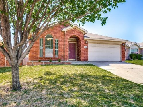 2412 Ensenada Ln, Fort Worth, TX 76108-4990