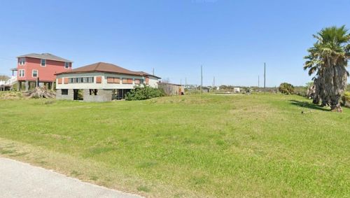 11651 Zingelmann Rd, Galveston, TX 77554-9449