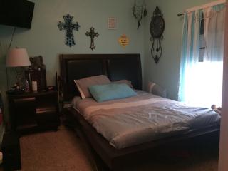 820 4th St, Dalhart, TX 79022-3010