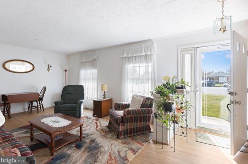 504 Jasper Ct, Woodstock, VA 22664-1459