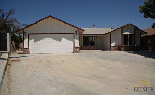 240 Jessie Ave, Bakersfield, CA 93263-3103
