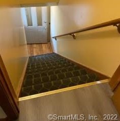 77 Oak St, Manchester, CT 06040-6137