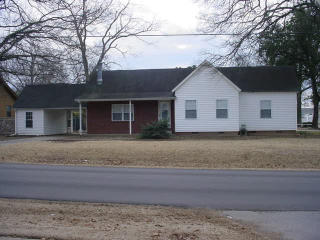 511 10th St, Farelly Lake, AR 72160-5401