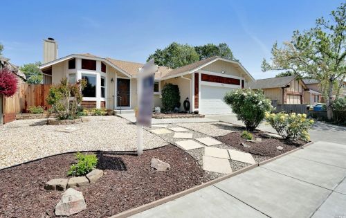 442 Rusty Dr, Santa Rosa, CA 95401-5766