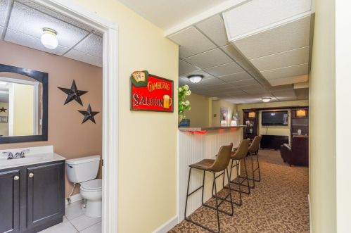 634 Ellen Dr, Cincinnati OH 45255-4917 exterior