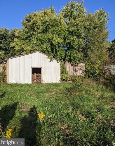 962 Vandyke Greenspring Rd, Blackbird DE  19734-9218 exterior