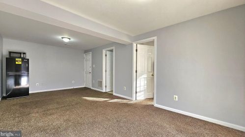 2949 Lexington Ct, Woodbridge VA  22192-1915 exterior