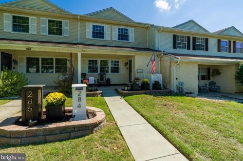 284 Carlyn Ct, Downingtown, PA 19335-4205