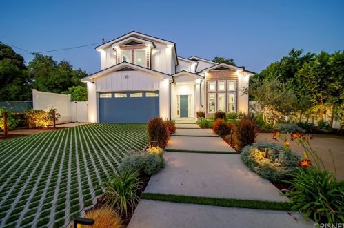 6214 Matilija Ave, Van Nuys, CA 91401-2922