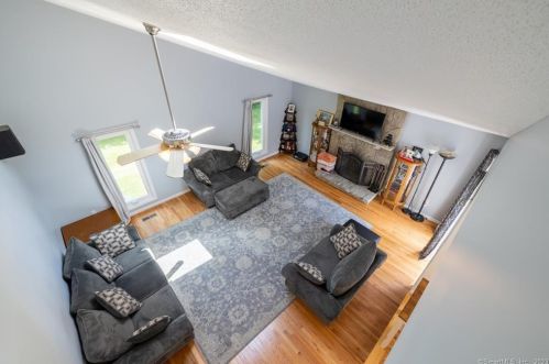 20 Del Prado Dr, Bristol CT  06010-2333 exterior