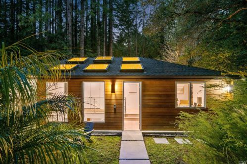 249 Blithedale Ave, Mill Valley CA  94941-2052 exterior