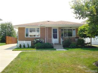 53 Pacific Ave, Buffalo, NY 14218-3215