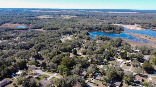 4963 Flamingo Ln, Dade City, FL 33523-8838
