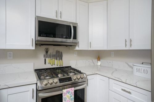 10130 Wateridge Cir, San Diego, CA 92121-5767