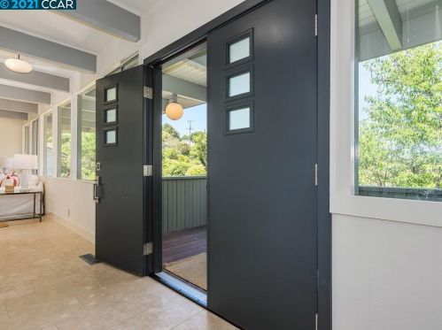 15 Piedmont Ave, Orinda, CA 94563-2116
