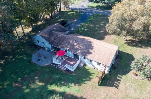 106 Wells Rd, Granby, CT 06035-1009
