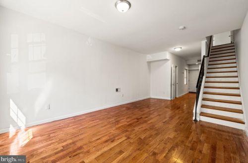 2157 Franklin St, Philadelphia, PA 19122-1321