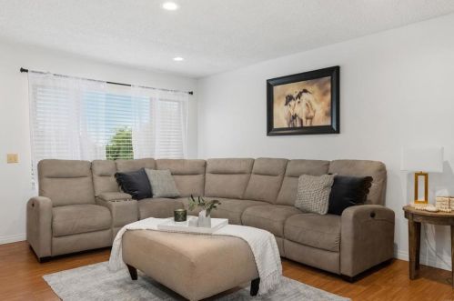 1118 Turnstone Way, Oceanside, CA 92057-7718