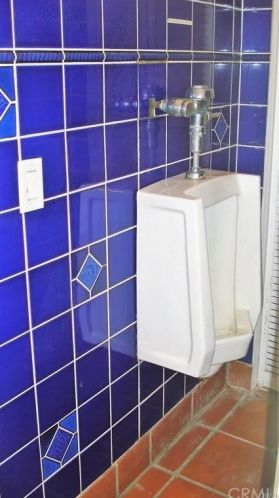 2944 6 St, Riverside CA 92501-0916 exterior