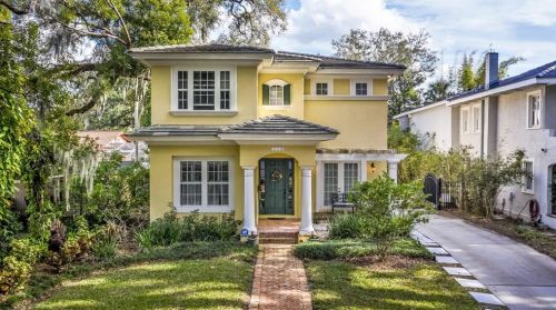 214 Phillips Pl, Orlando, FL 32806-1218