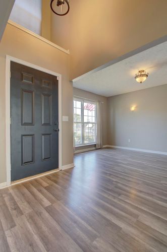 1733 Greatwood Dr, Florence KY  41042-8121 exterior