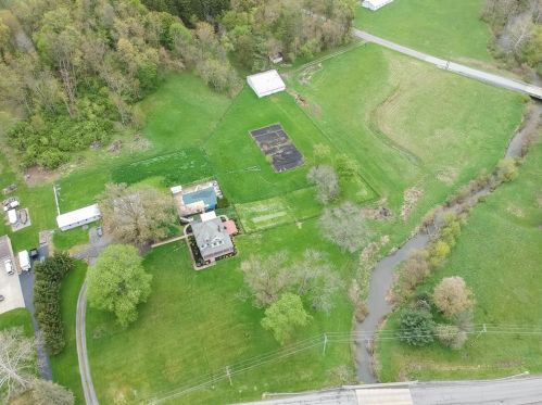 1815 Old Butler Rd, New Castle PA  16101-3130 exterior