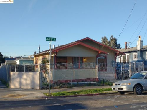 2501 76th Ave, Oakland, CA 94605-2805