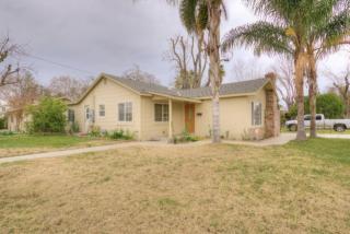 682 Minaret Ave, Turlock CA  95380-4930 exterior