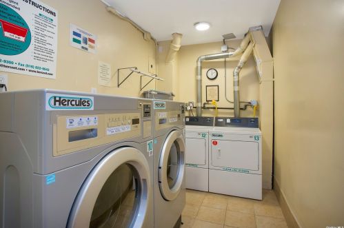 490 Atlantic Ave, East Rockaway NY  11518-1448 exterior