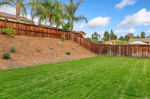 36238 Trail Creek Cir, Wildomar CA  92595-7554 exterior
