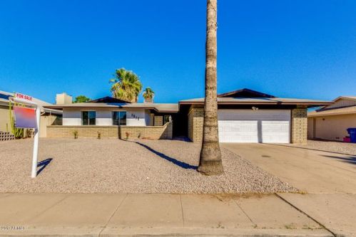 1514 Pampa Ave, Mesa, AZ 85202-8104