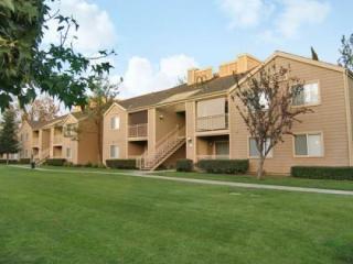 8200 Laurelglen Blvd, Bakersfield CA  93311-2341 exterior