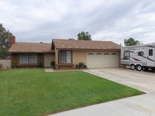 7294 Idyllwild Ln, Riverside, CA 92503-7700
