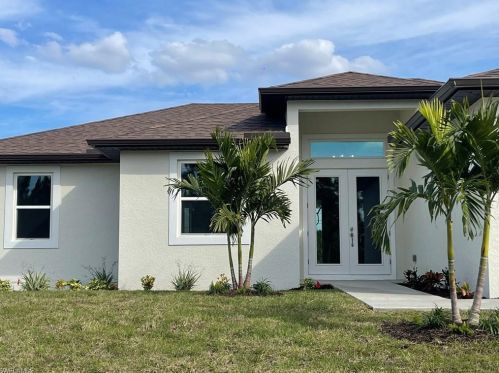 2601 26th Ave, Cape Coral, FL 33993-8243