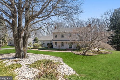 15 Turkey Hollow Rd, Kennett Sq, PA 19348-2318
