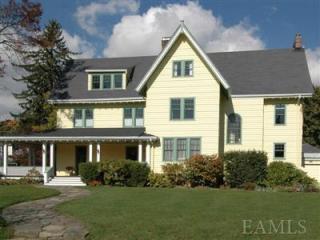 68 Willow Ave, Larchmont, NY 10538-3642