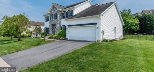 473 Adam Ln, Navy Sup Dpt PA  17050-2477 exterior