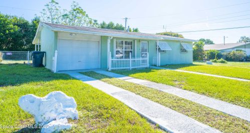 395 Lakeview Ave, Titusville, FL 32796-2237
